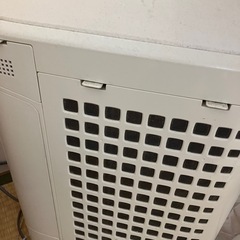 空気清浄機  SHARP  KC-Y45-Wの画像