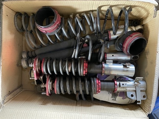 メーカー不明ピロ付き車高調