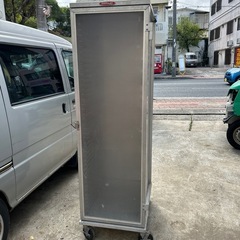 ジュラルミン製　 コンテナ？　物置き