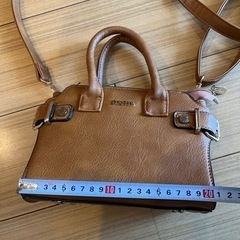 【3点まとめ売り】ショルダーバック、スキニーパンツ、ミニスカートの画像