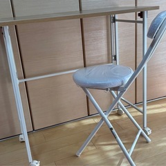 折りたたみ式　椅子の画像