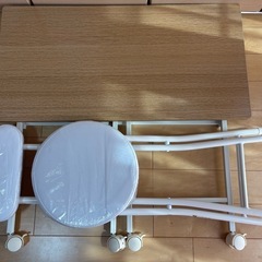 折りたたみ式　椅子の画像