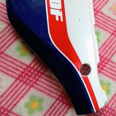 cbx550fサイドカバー