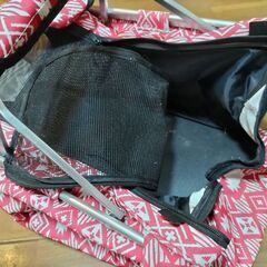 小型犬用折り畳みキャリーバッグ（piknikule製／中古、キズあり、型崩れあり）の画像