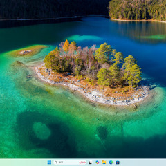 複数台あり！2018年発売モデル【一宮でWindows11搭載機！デスクトップPC　ヘキサコアCPU Lenovo】一宮市のパソコン屋 Mr.Carnival（ミスカニ）です！PC修理・販売店【PayPay&各種クレジット使えます！】受け渡しは店舗にて(^^)/【デスクトップパソコン Core i5-8400/DDR4-RAM１６GB/新品NVMe M.2 SSD256GB＋HDD500GB】の画像