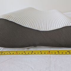 ニトリ　枕①　の画像