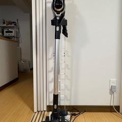 Bosch unlimited  serie 8 コードレス掃除機スタンド付きの画像