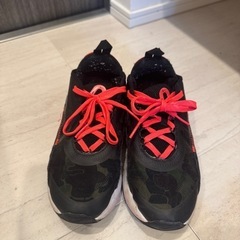 NIKE スニーカー