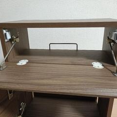 ケーブル収納ラックの画像