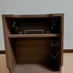 ケーブル収納ラックの画像