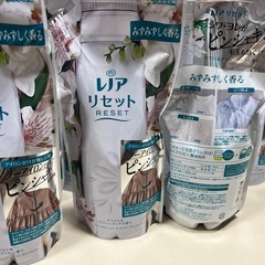 詰め替え用柔軟剤480ml  x 11袋　 4000円