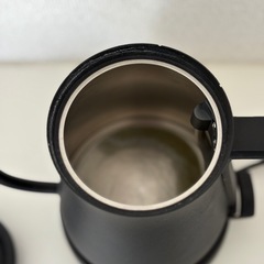バルミューダ ザ・ポット  電気ケトル ブラック 600mLの画像