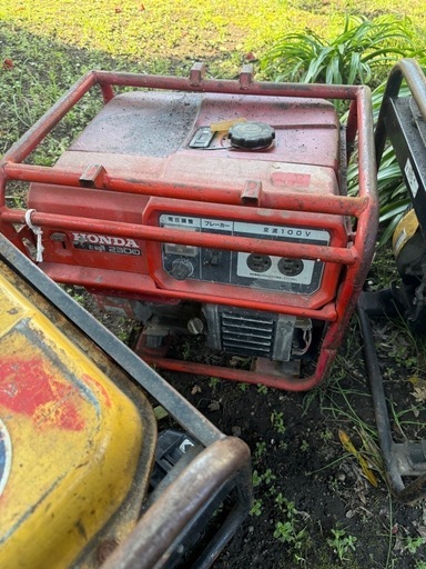 発電機