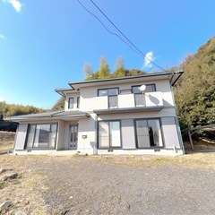 車8台とめれる超広い２階戸建　長府山田