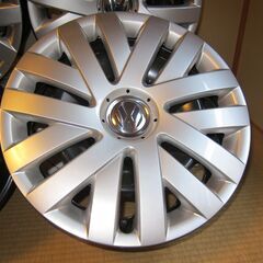ゴルフ新車外し 純正スチールホイール＋ホイールカバーの画像