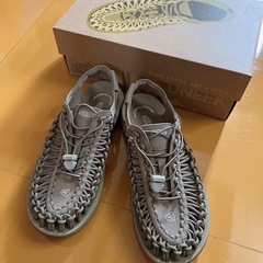 KEEN メンズサンダル