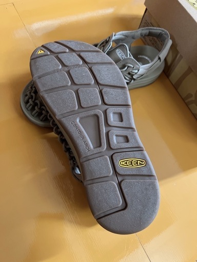 KEEN メンズサンダル