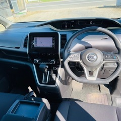 日産セレナGC27の画像