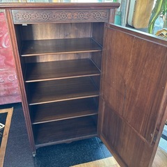 アンティーク キャビネット 収納 シンプル レトロ  おしゃれ インテリアの画像