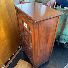 アンティーク キャビネット 収納 シンプル レトロ  おしゃれ インテリアの画像