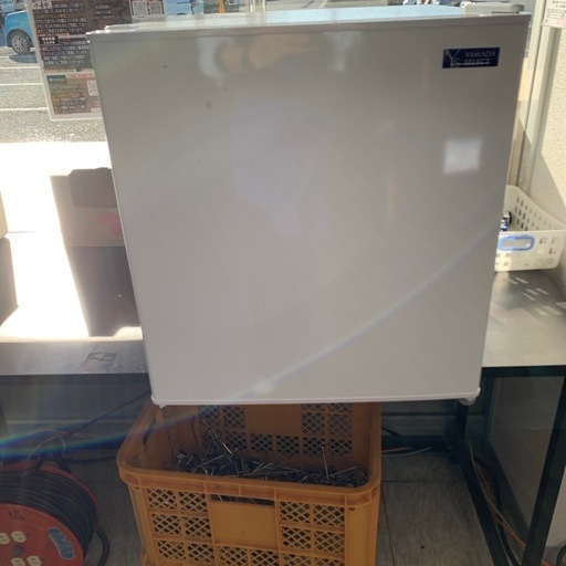 2019年製 YRZ-C05G2  1ドア冷蔵・冷凍庫 ヤマダ電機 ※2400010488238