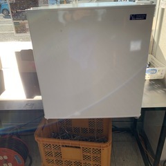 2019年製 YRZ-C05G2  1ドア冷蔵・冷凍庫 ヤマダ電...