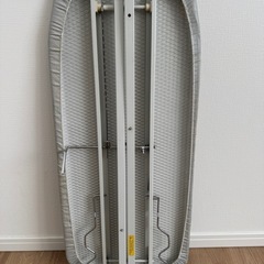 【無料】アイロン・アイロン台セットの画像