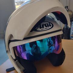 ウインズのヘルメットですが、アライのステッカー貼りましたの画像