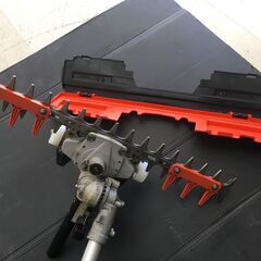 【エコツール岡崎インター店】やまびこ/ECHO 50Vバッテリー T字バリカン 草刈機 BTT510 バッテリー×2、充電器×1　【愛知県/岡崎市/工具】【ITBHINSTKWFA】の画像