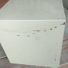 スチール製 キャビネット A4 ６段の画像