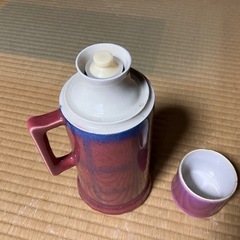 レトロなガラスの魔法瓶　陶器製の画像
