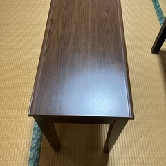 テーブル
