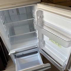 シャープ　ノンフロン冷凍冷蔵庫　137L　SJ-D14B-Sの画像