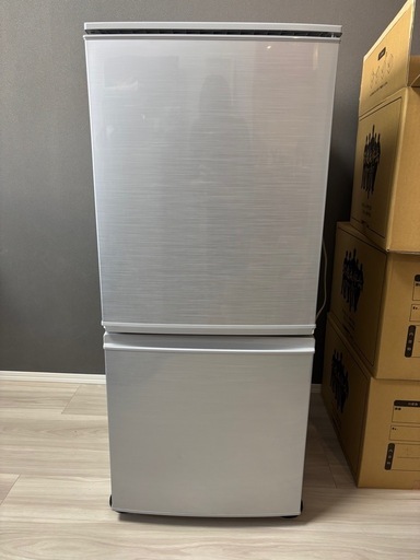 シャープ　ノンフロン冷凍冷蔵庫　137L　SJ-D14B-S