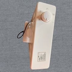 2020年製カーボンヒーターの画像