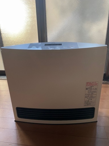 ガスファンヒーター　都市ガス（12A/13A)用 木造11畳コンクリート15畳 ノーリツ　2015年製