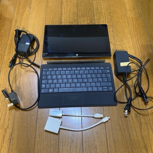 決定済み◼️4月で削除　surface pro2  windows8→11導入可能　ケーブル複数セット