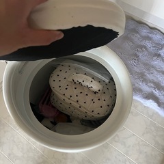 【無料、3/15受け渡し限定】　収納付きチェアーの画像