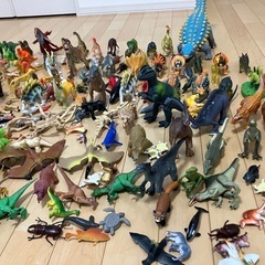 恐竜⭐︎動物⭐︎ウルトラマン⭐︎フィギュアまとめの画像