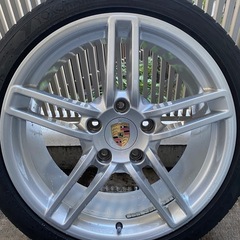 ポルシェ 純正　19インチ ホイール 5スポーク　タイヤ走行1000キロ未満の画像