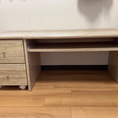 【決まりました】パソコンデスクロータイプ　ミニチェスト付き　コン...