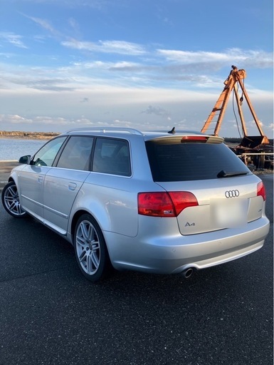 Audi A4アバント2.0Sライン検付8万km