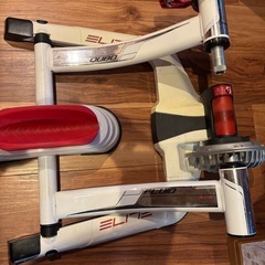 自転車　ローラー台 ELITE QUBO FLUID
