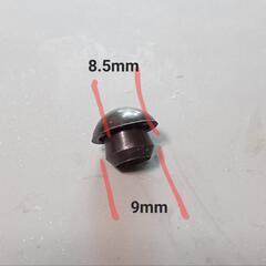 フロアジャッキ　作動油注入口のキャップ