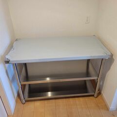 ステンレス製作業台を販売します（良好な状態） 120x60x80