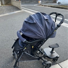 Pigeonベビーカーとステップ
の画像