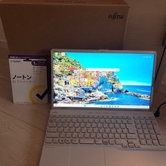 【超美品】FUJITSU FMV LIFEBOOK (ノートン付)