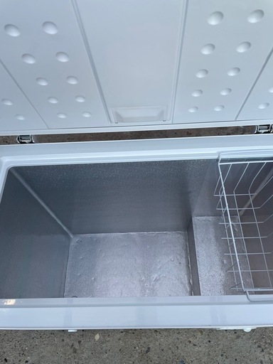 COMFEE' 冷凍庫 198L 上開き ホワイト RCC198WH(E) ノンフロン冷凍庫