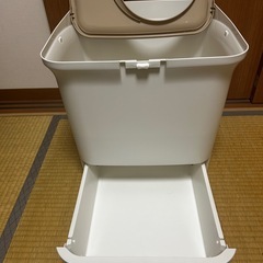 値下げしました猫　トイレ　ほぼ未使用です。の画像