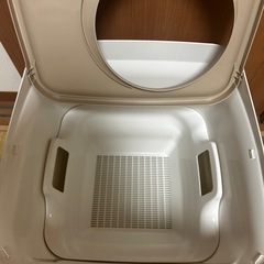 値下げしました猫　トイレ　ほぼ未使用です。の画像